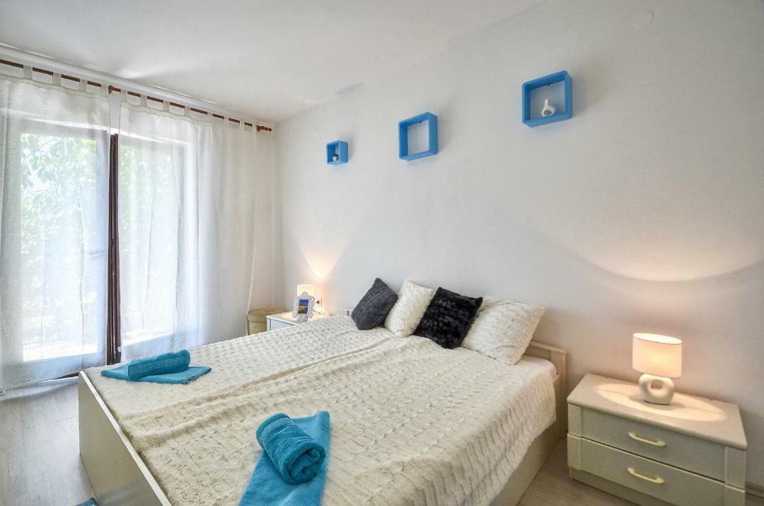The Big Smile Apartments Pola Esterno foto